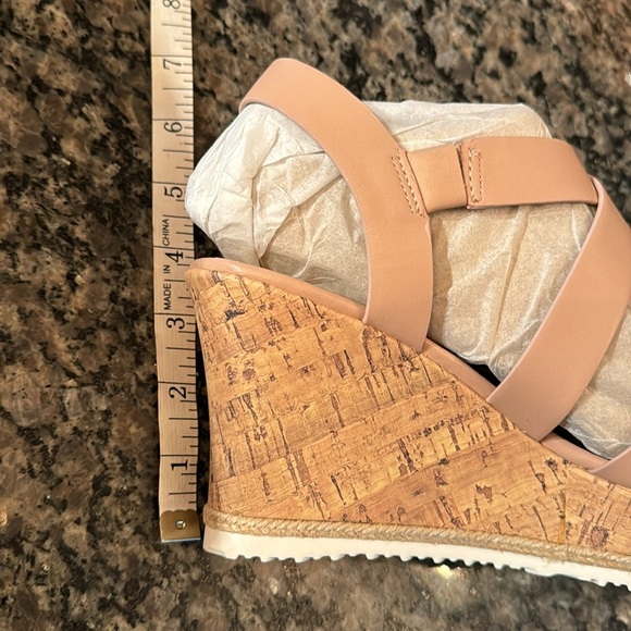 Unisa light pink wedge sandal NIB 9.5 - Picture 8 of 10